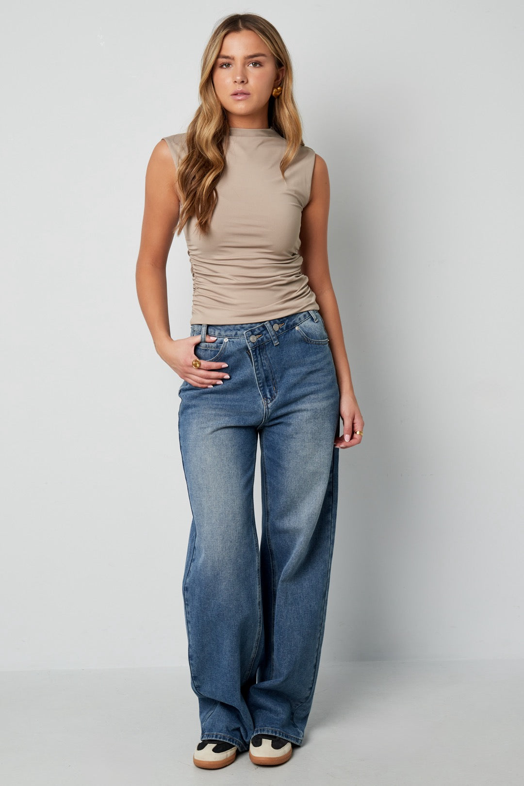 Lola top khaki