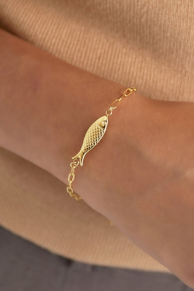 Fish charm Armband