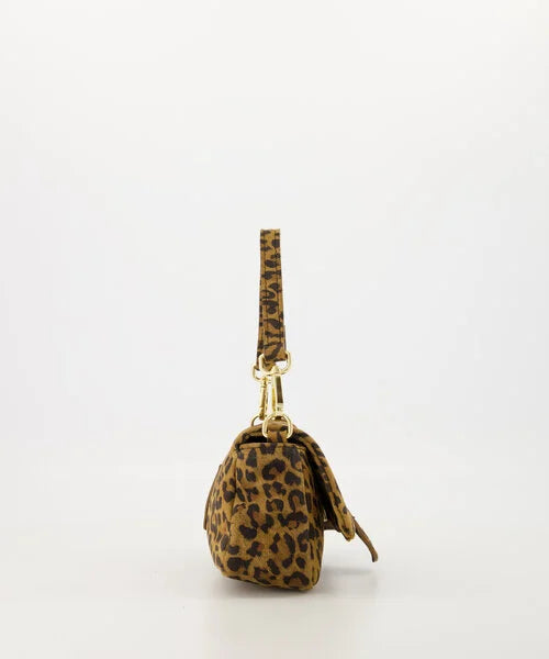 Puffy crossbody panter